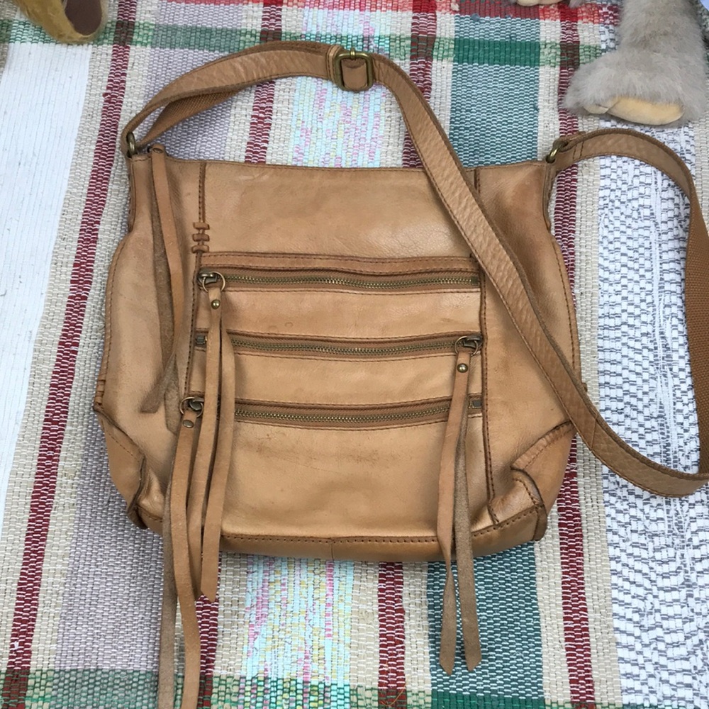 Lucky Brand Leather Crossbody Bag in Tan - Classic Everyday Tote